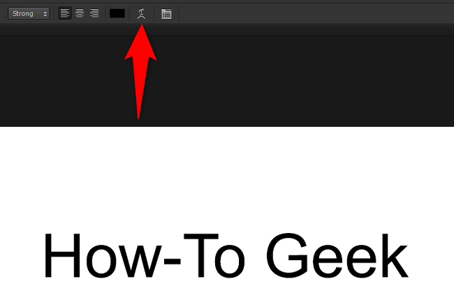 Кнопка создания искажённого текста в верхней панели Photoshop.