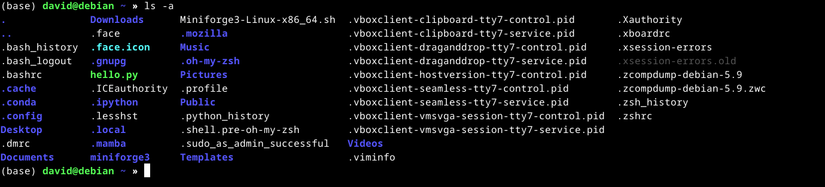 Salida del comando ls -la en la terminal de Linux mostrando archivos ocultos.