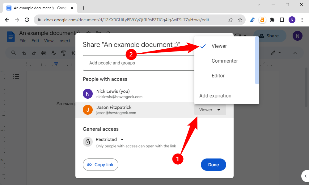 Нажмите выпадающее меню рядом с именем пользователя и выберите роль Читатель. 