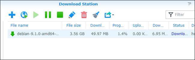 Очередь задач Download Station: загрузка в процессе