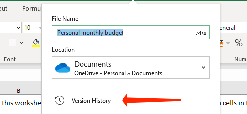 Панель истории версий с датами и отметками времени