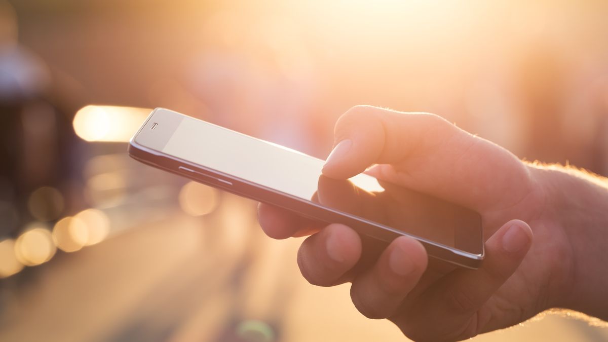 Как добавить слово в клавиатуру Android