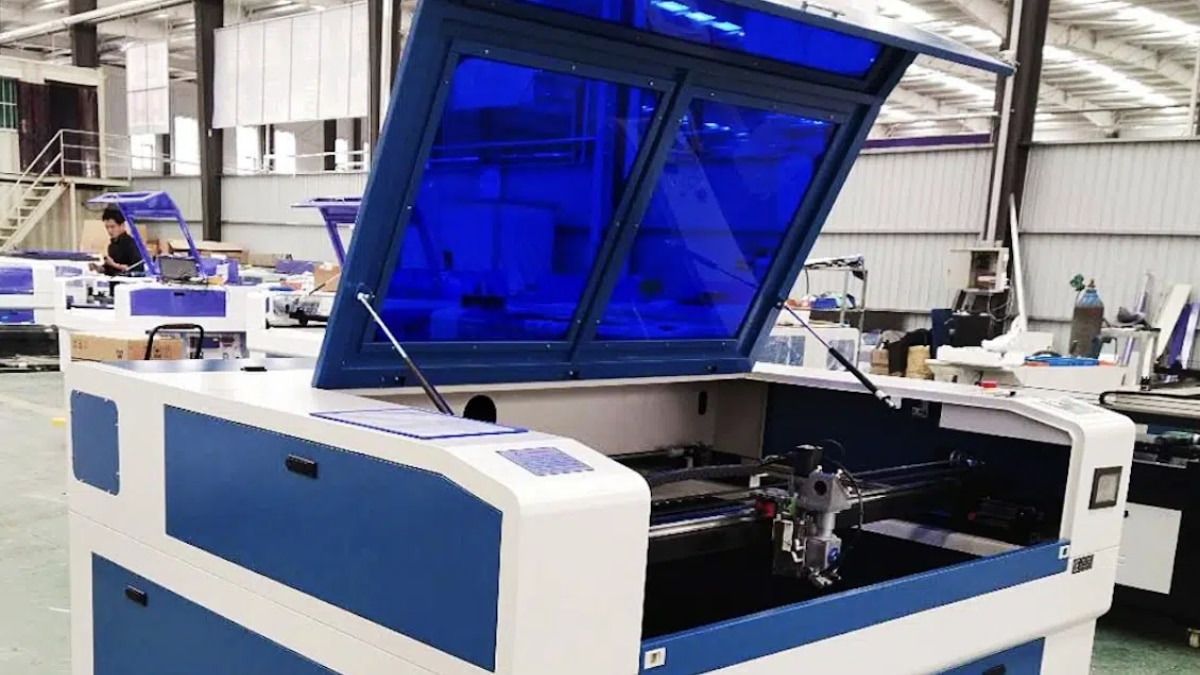 Лазерная гравировка для персонализации техники