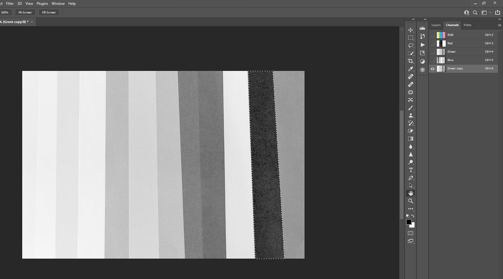 Марширующие муравьи вокруг выделения в синем канале