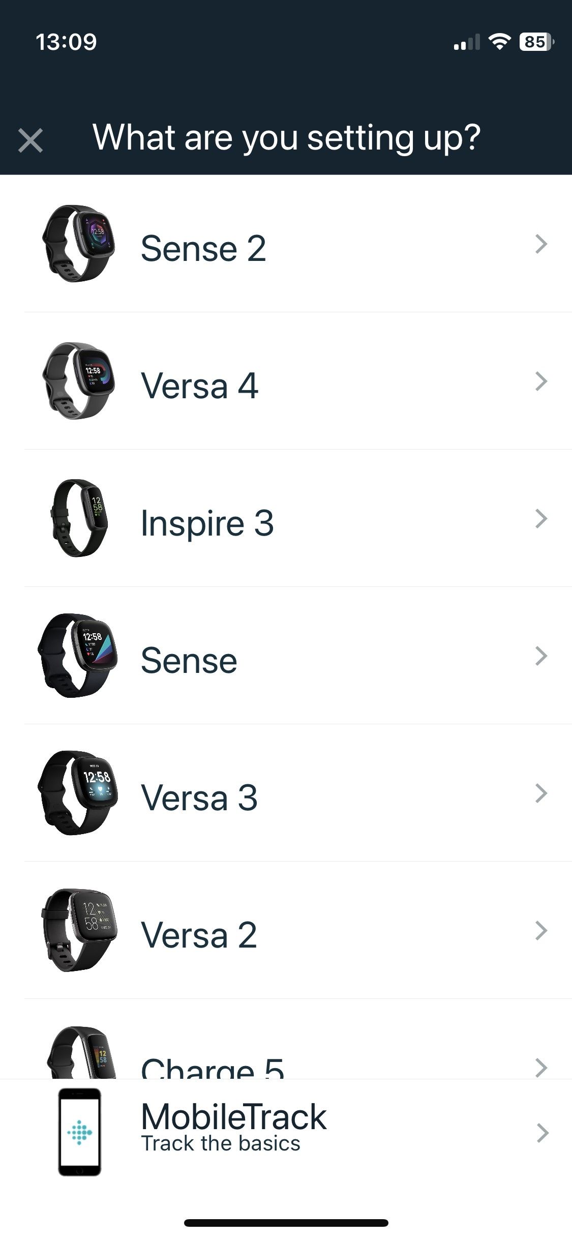 Скриншот: экран профиля в приложении Fitbit с информацией об устройстве
