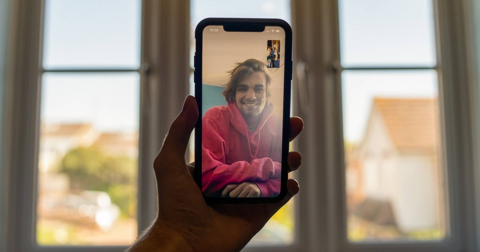 Зрительный контакт в FaceTime на iPhone — как включить