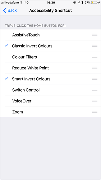 Выбор функций для тройного нажатия кнопки «Домой»