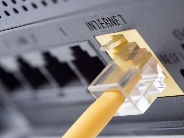 Маршрутизатор и индикаторы подключения в интерфейсе управления