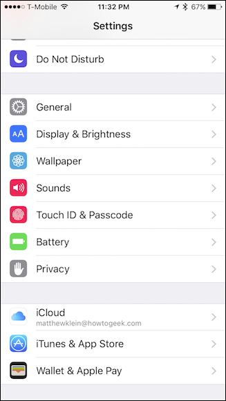 Открытие настроек iPhone