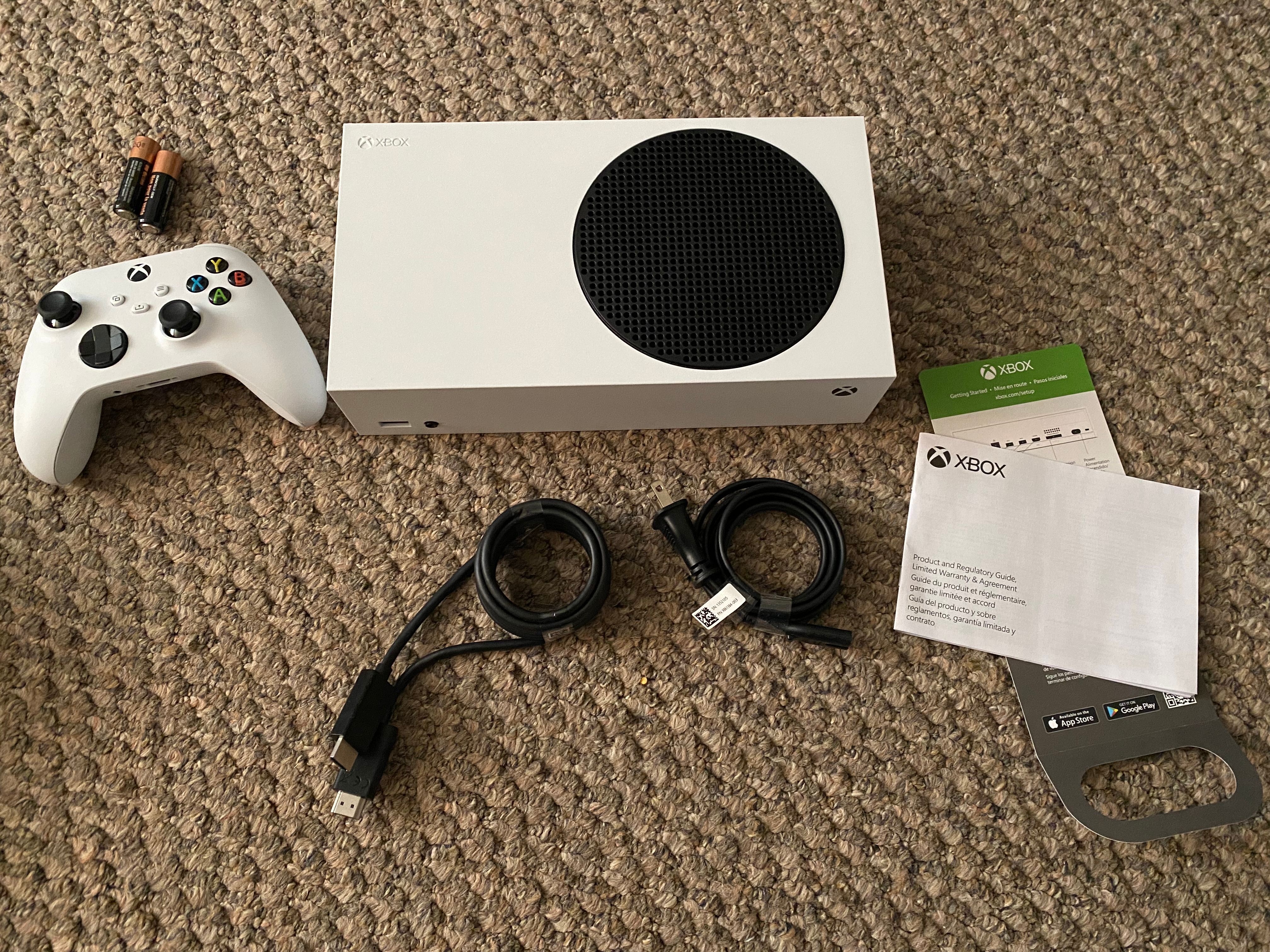 Содержимое коробки Xbox Series S