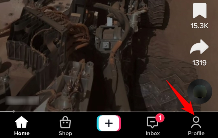 Выберите «Профиль» внизу экрана.