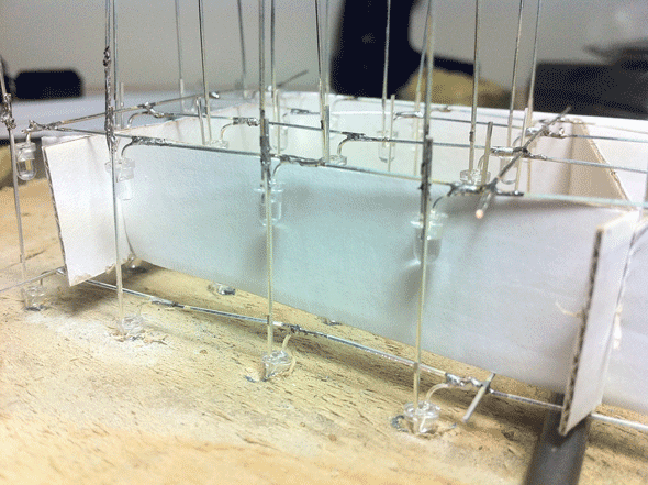 Распорка для сборки слоёв