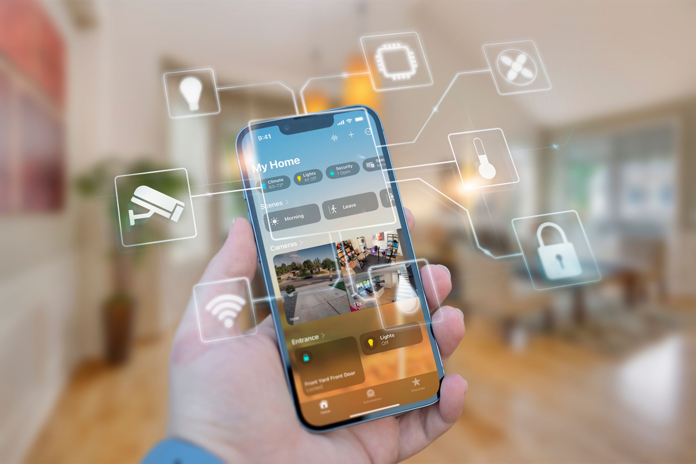 iPhone с изображением сцен умного дома и иконок вокруг.