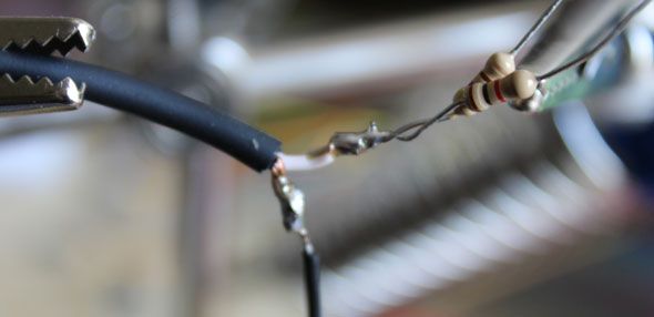 Потенциометры, подключённые к Arduino на макетной плате