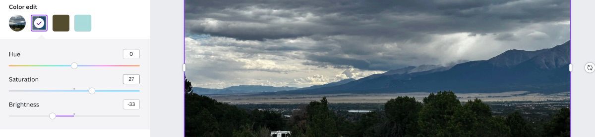 Страница редактора Canva с открытыми опциями Color Edit