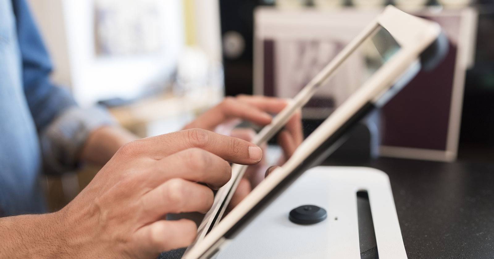 Гость Windows 10: экран входа