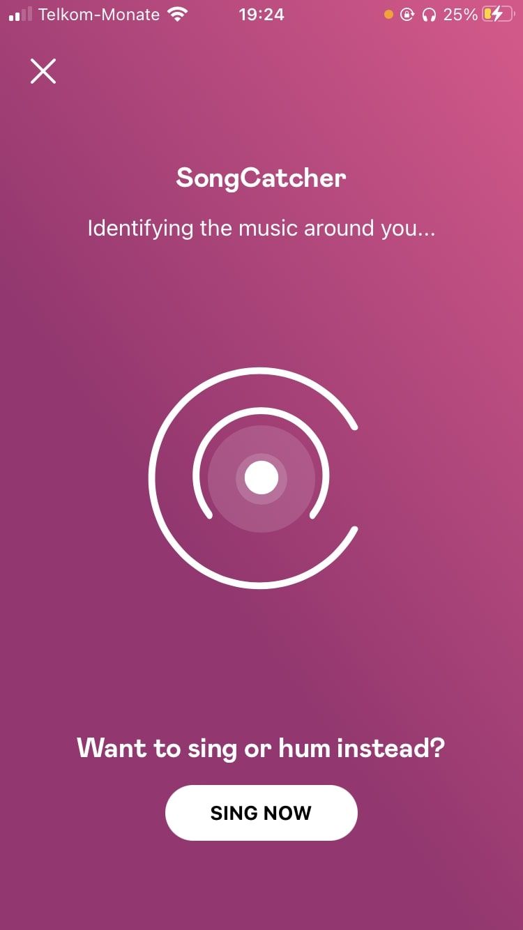 Страница поиска песни в приложении Deezer