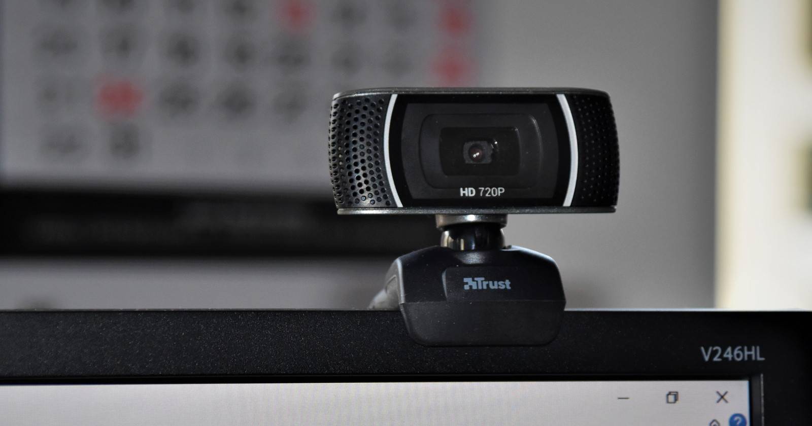 Веб‑камера на мониторе компьютера