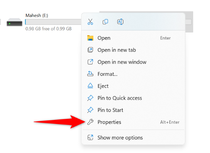 Выберите «Свойства» в меню.