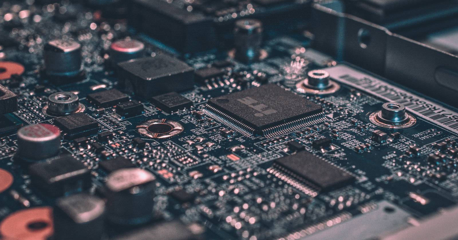 Как выбрать материнскую плату для ПК