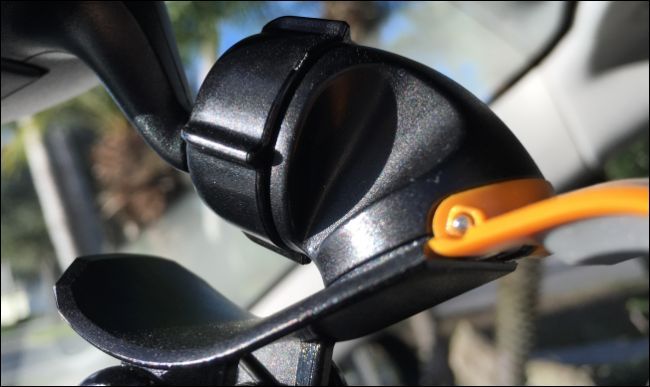 Крепление затянутое и проверенное — вид на механизм фиксации