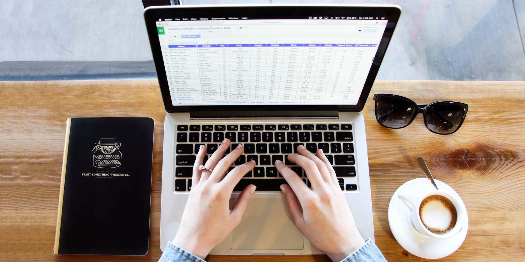 Синхронизация данных между файлами Excel