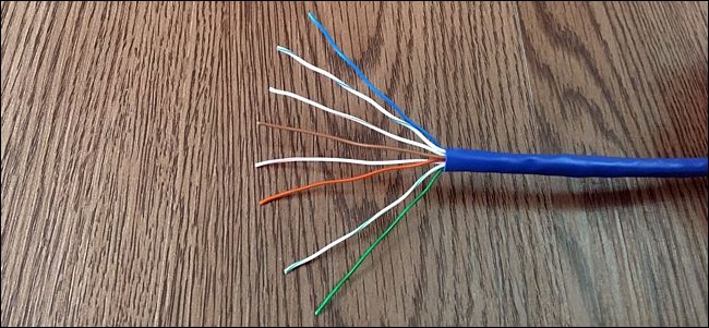 Разглаживание проводов перед укладкой