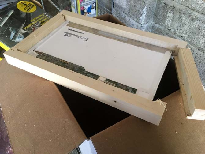 Рамка, фрезерованная под экран