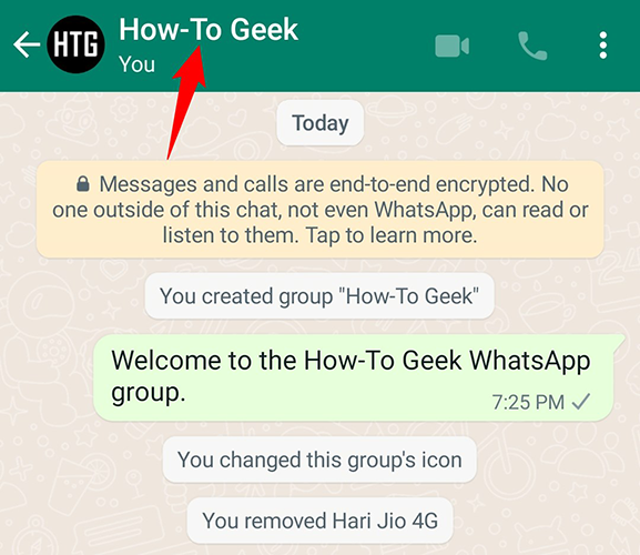 Нажмите имя группы вверху экрана.