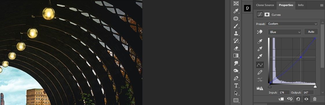 Шаг 17: тянем кривую вниз для жёлтого света