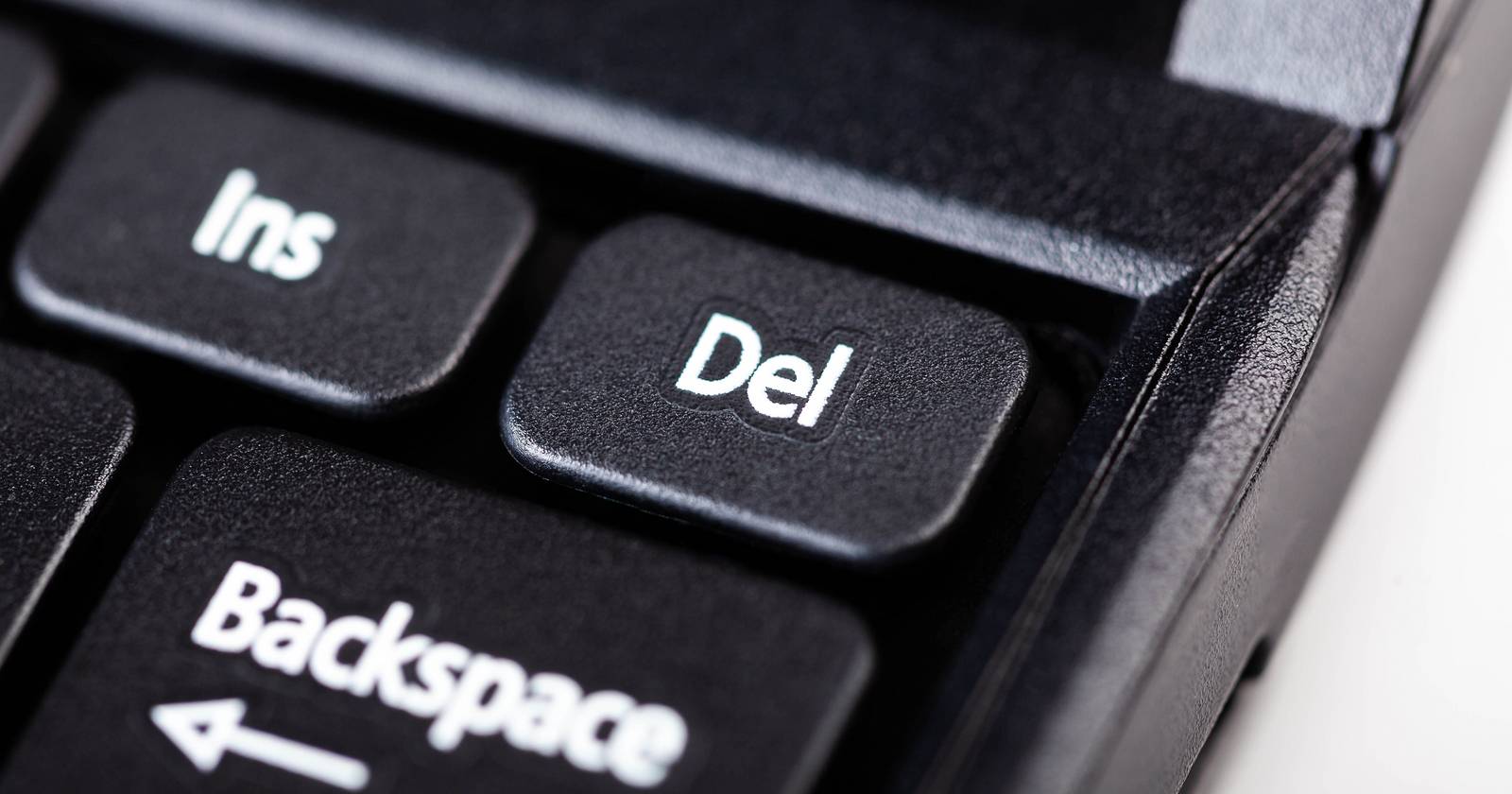 Клавиша Delete на клавиатуре