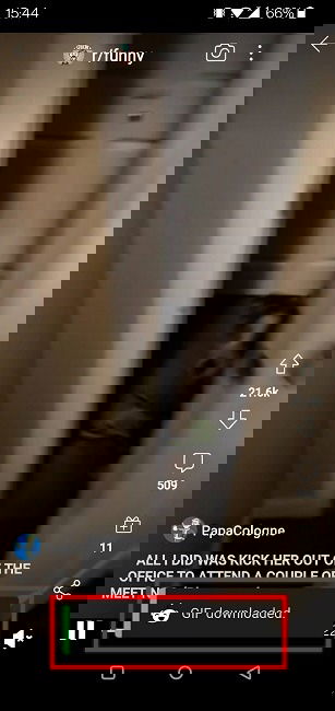 Уведомление о скачивании GIF в Android-приложении Reddit