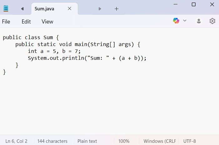 Файл с примером суммирования двух чисел в Java, сохранённый в Notepad