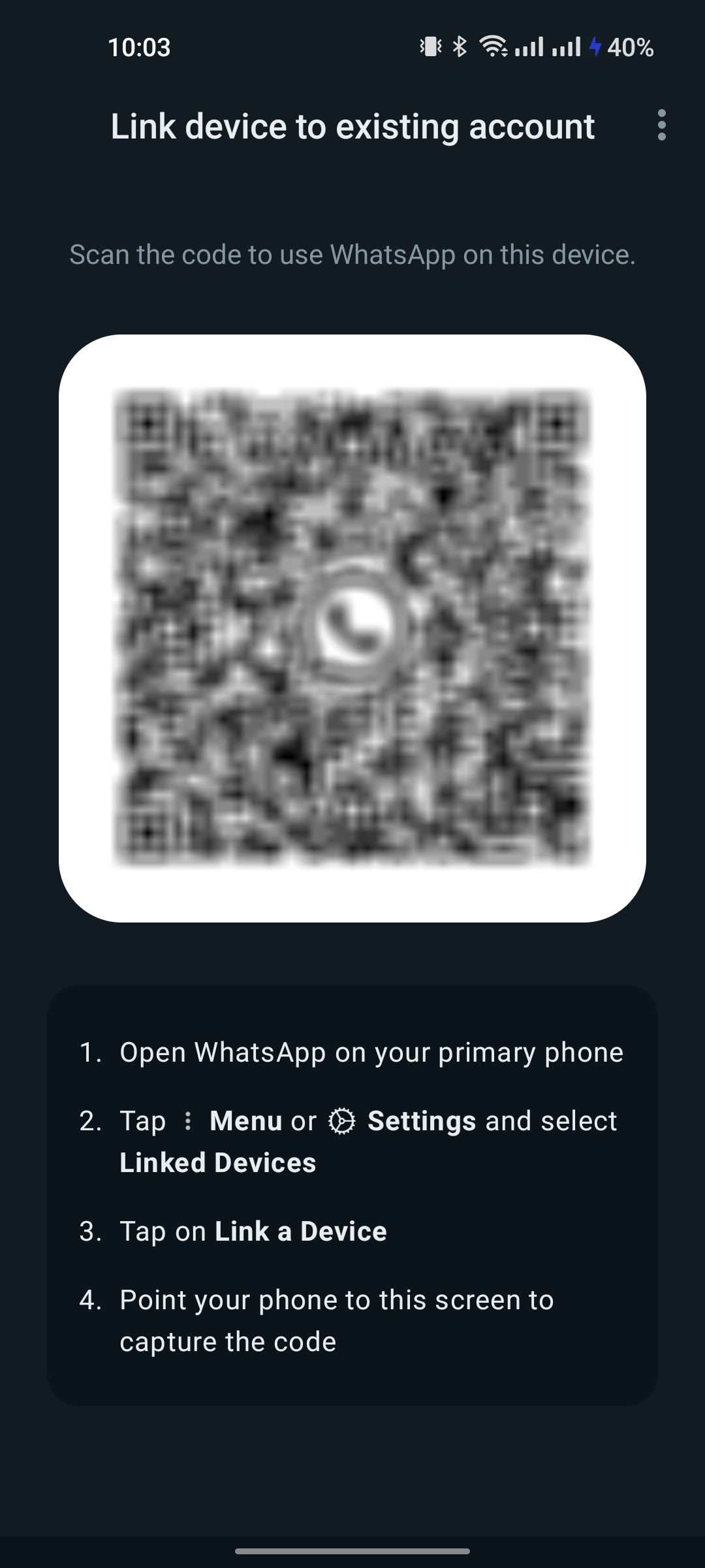 QR‑код на устройстве‑компаньоне WhatsApp