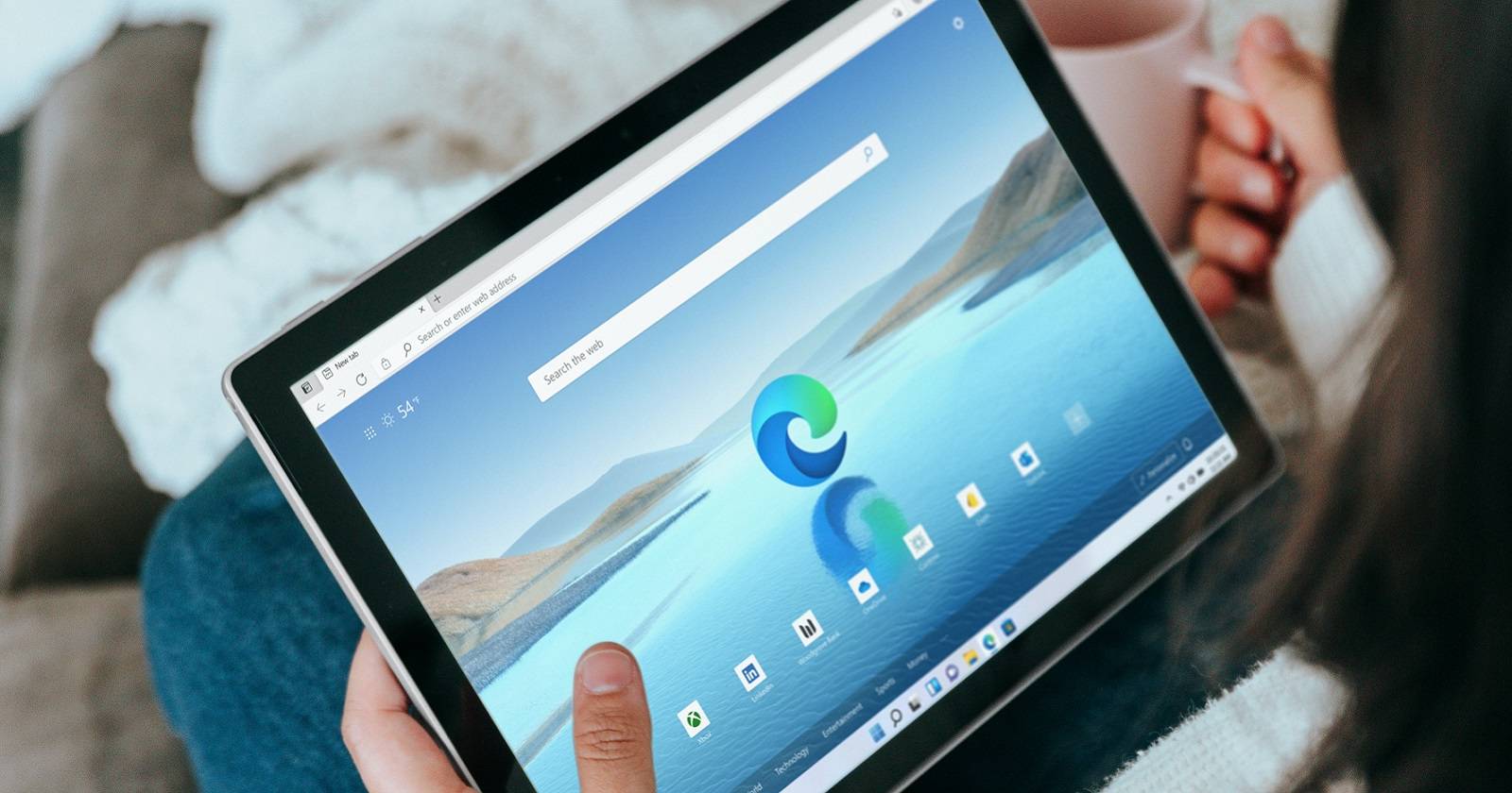 Панель задач Windows 11 с иконками