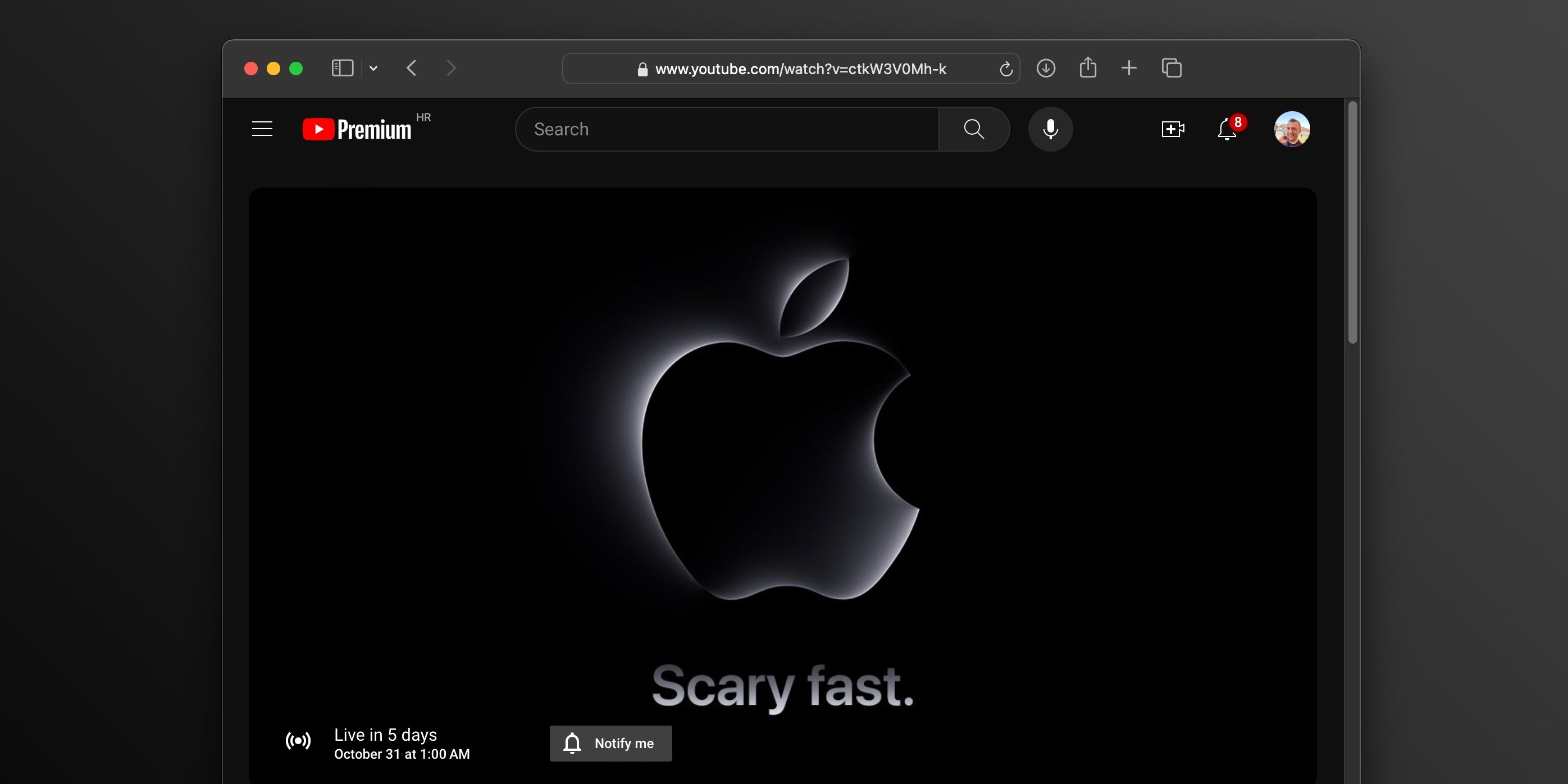 Заглушка трансляции мероприятия «Scary Fast» на YouTube-канале Apple в браузере Safari