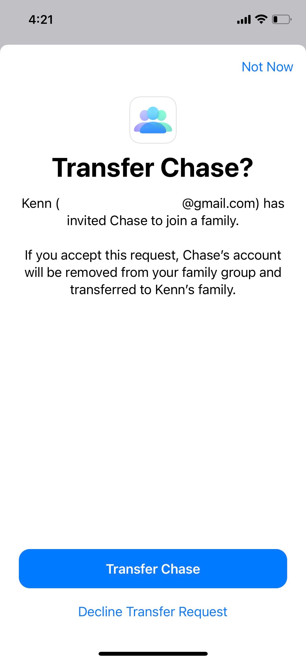 Кнопка «Передать» для ребёнка в Семейном доступе