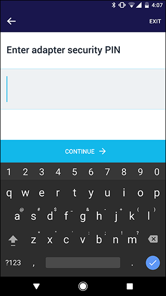 Фото обратной стороны адаптера с шестизначным кодом