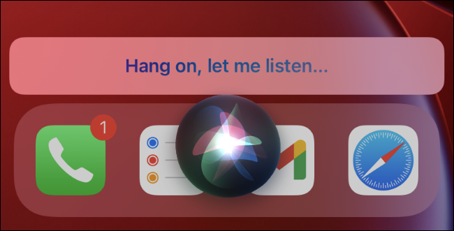 Siri прослушивает песню на iPhone