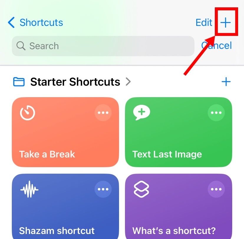 Нажмите плюс, чтобы создать новую команду в Shortcuts.