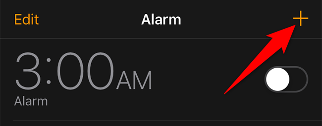 Нажмите значок «+» на странице «Будильник».