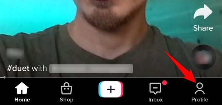 Нажмите «Профиль» внизу экрана.