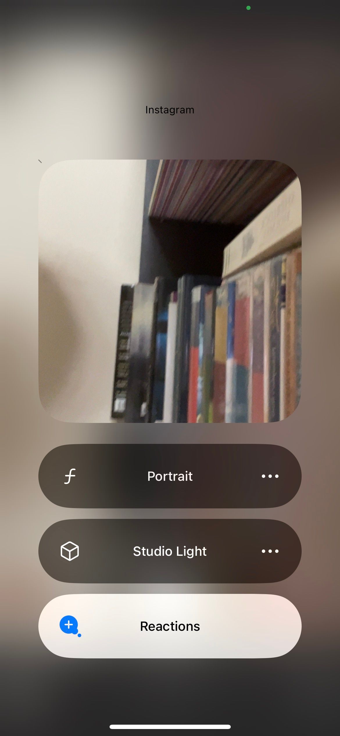 Настройки видеоэффектов iPhone с включёнными реакциями