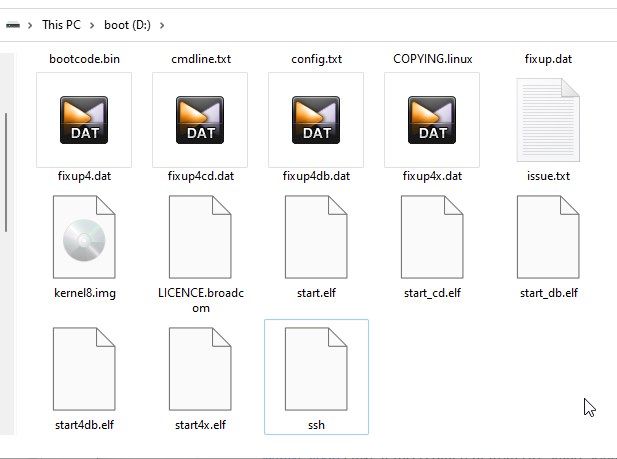 Создать ssh и wpa_supplicant для Wi‑Fi в разделе boot
