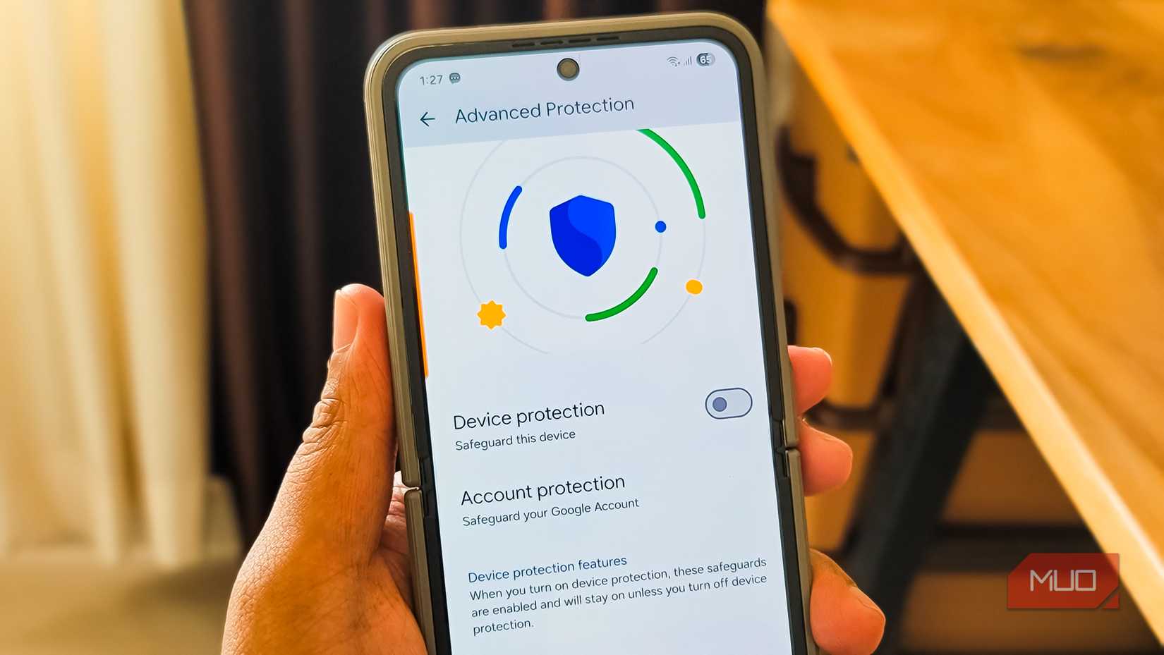 Настройки Advanced Protection на Samsung Galaxy Z Flip с Android 16