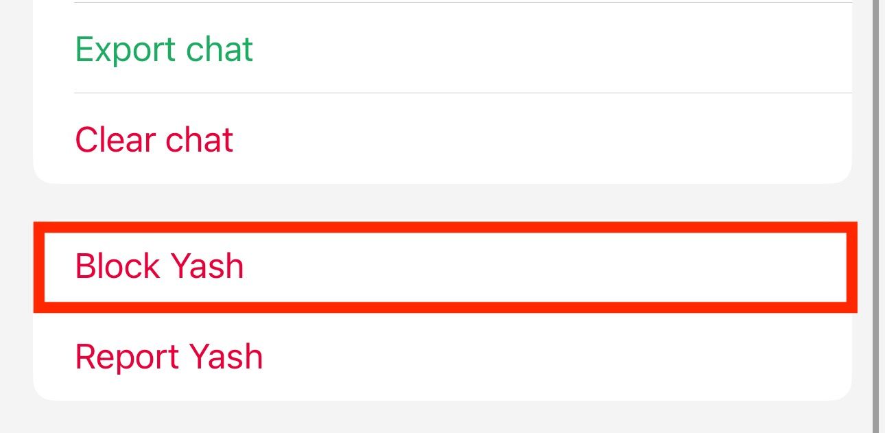 Опция Заблокировать в WhatsApp на iPhone