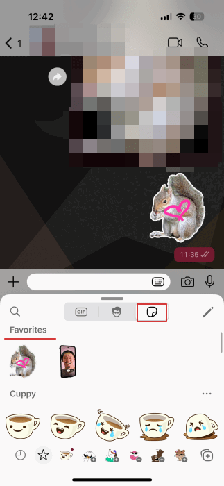 Sezione Preferiti per sticker in WhatsApp su iOS
