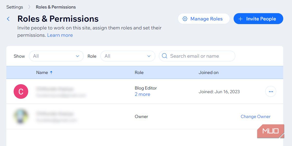 Страница Roles and Permissions в Wix