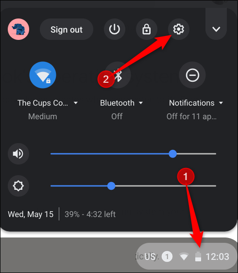 Нажмите на часы, затем на значок Настроек