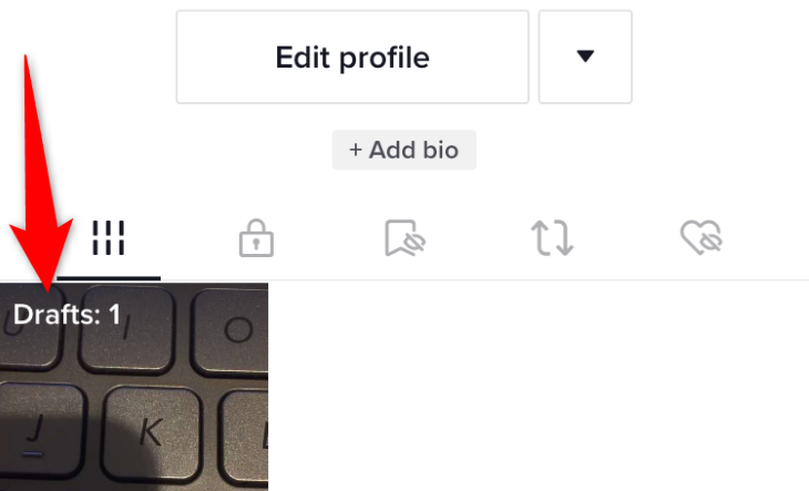 Экран профиля iPhone с разделом «Черновики»